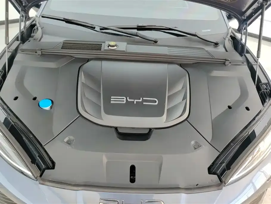 BYD Seal — фото 9