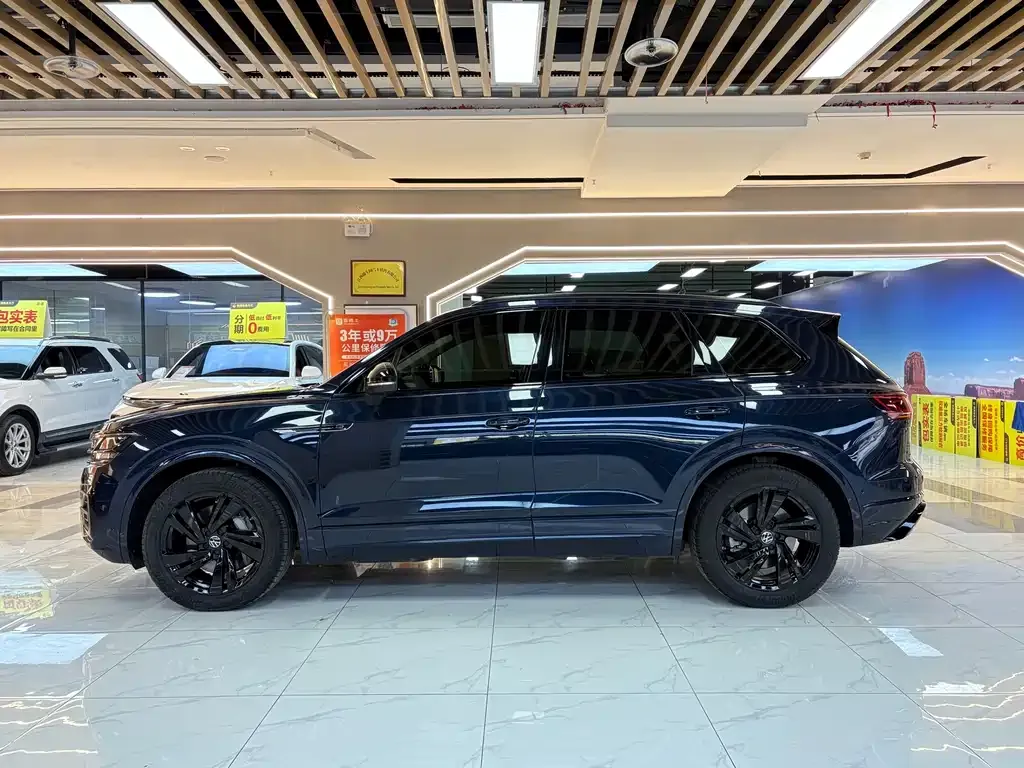 Volkswagen Touareg 2023 из CN, фото 3