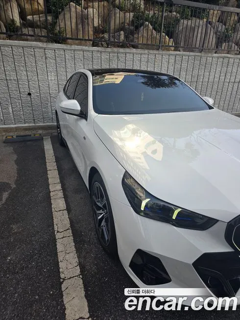 BMW 5-Series 2024 из KR, фото 7