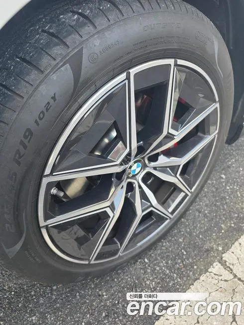 BMW 5-Series 2024 из KR, фото 6