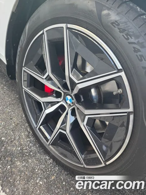 BMW 5-Series 2024 из KR, фото 3