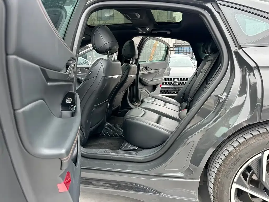 Lincoln Z 2023 из CN, фото 8
