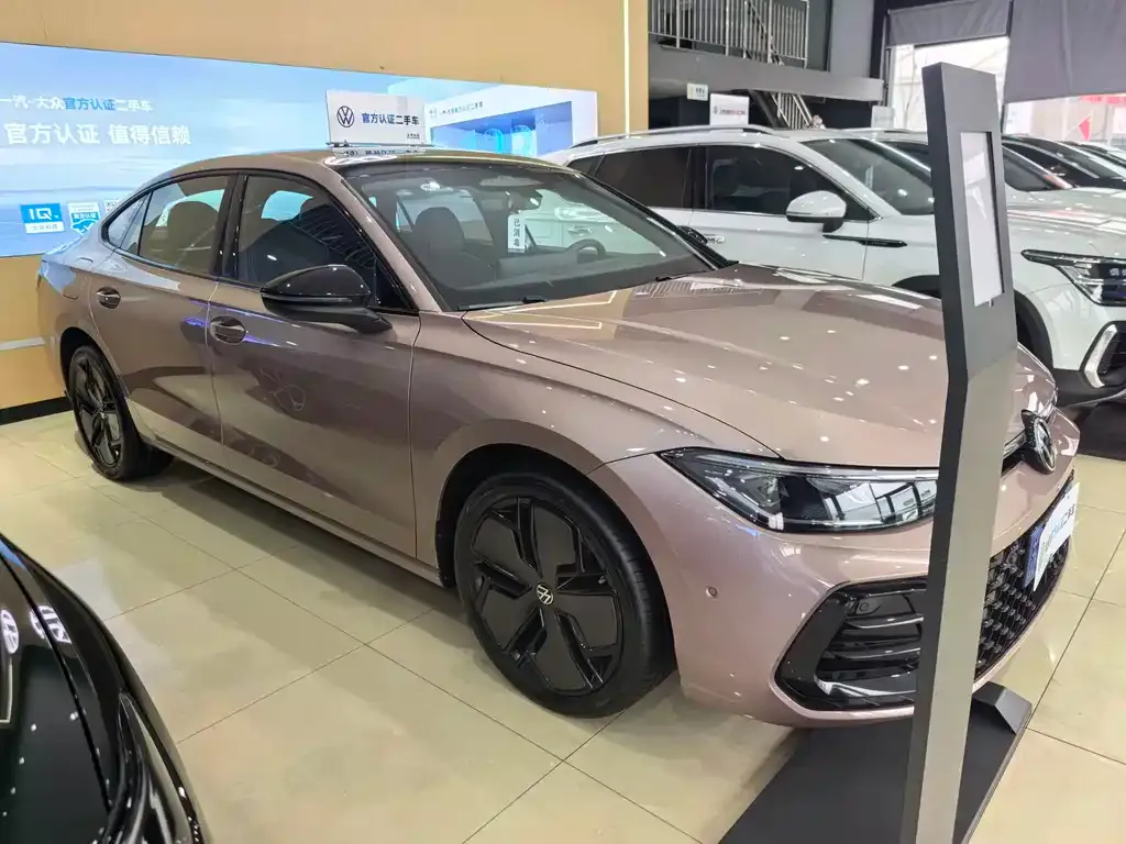 Volkswagen Passat — фото 8