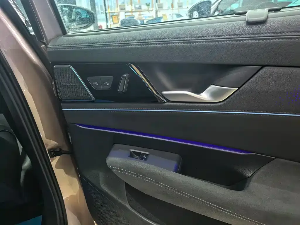 Volkswagen Passat — фото 5