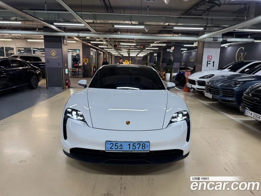 Porsche Taycan 2024 из KR, фото 3