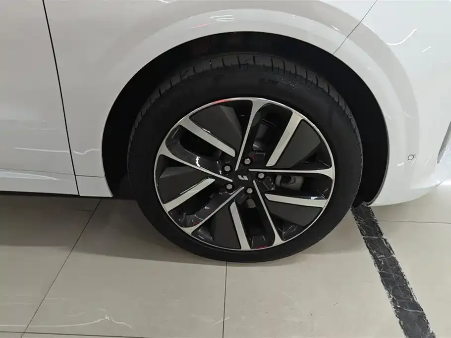 Li Auto L6 2025 из CN, фото 6