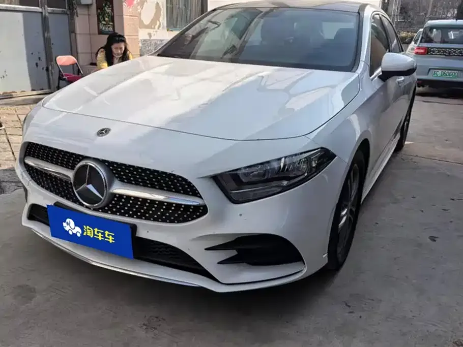 Mercedes-Benz A-Class 2023 из CN, фото 1
