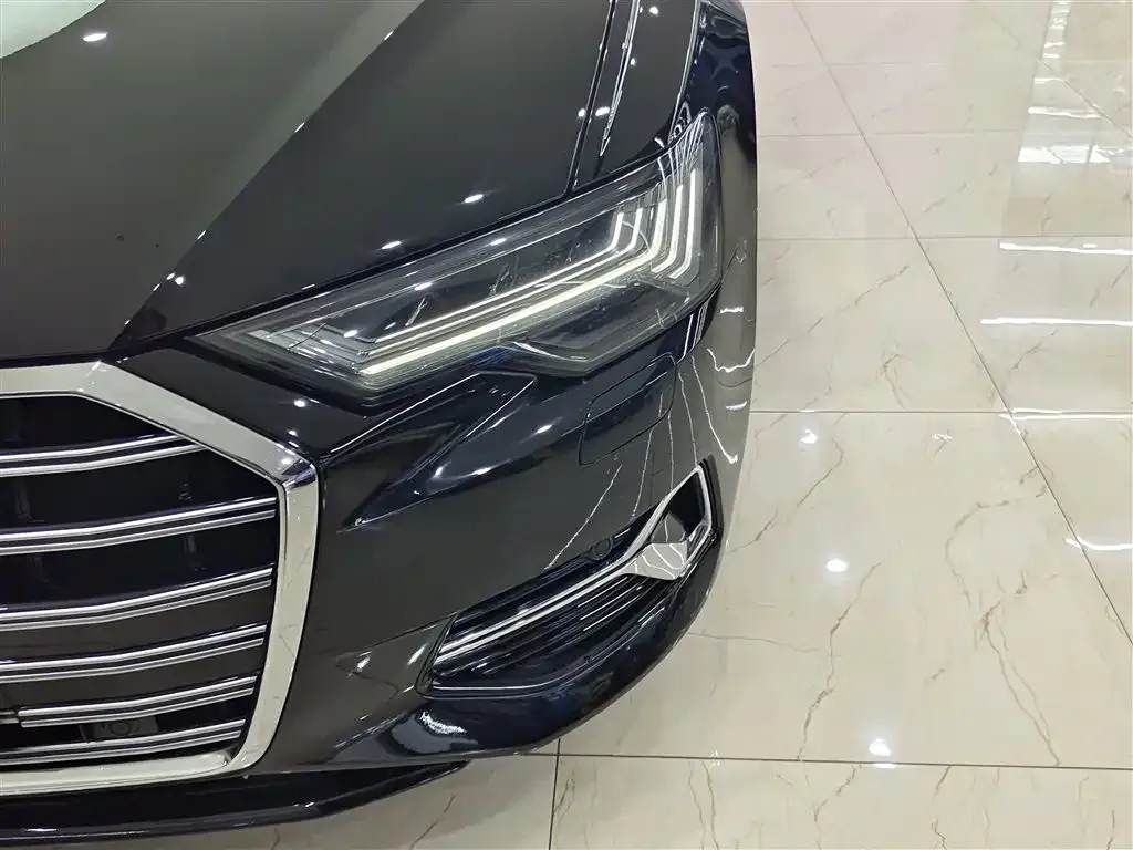 Audi A6L 2023 из CN, фото 8