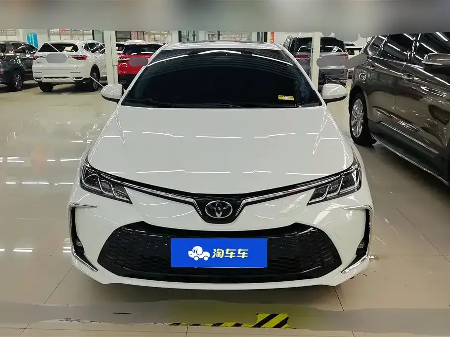 Toyota Corolla — фото 3