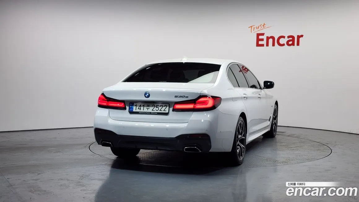BMW 5-Series 2022 из KR, фото 6