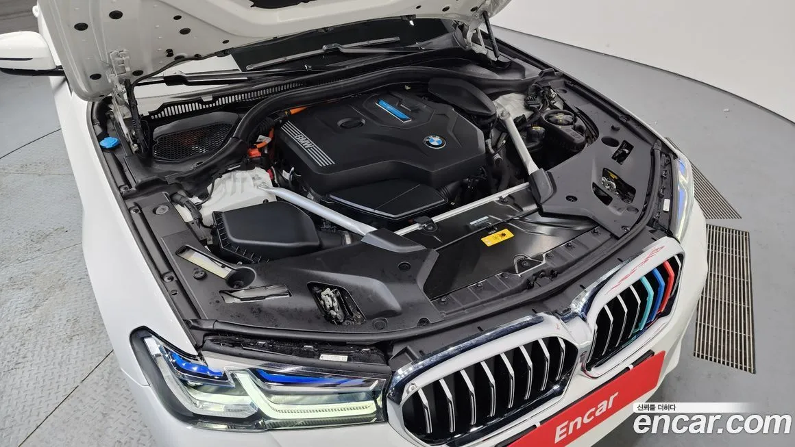 BMW 5-Series 2022 из KR, фото 9