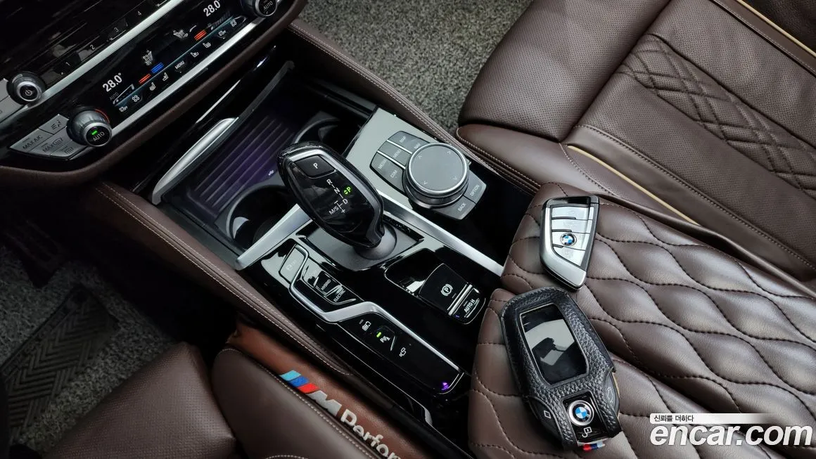 BMW 5-Series 2022 из KR, фото 3
