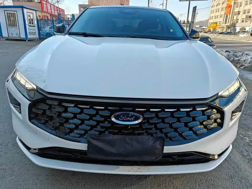 Ford Mondeo 2023 из CN, фото 4
