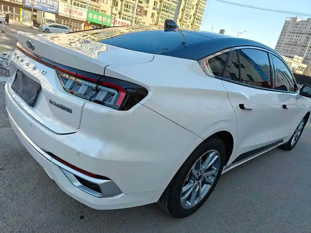 Ford Mondeo 2023 из CN, фото 7