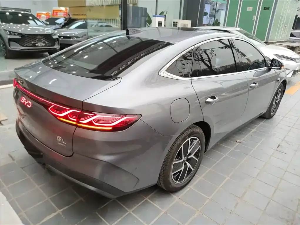 BYD Qin L — фото 7