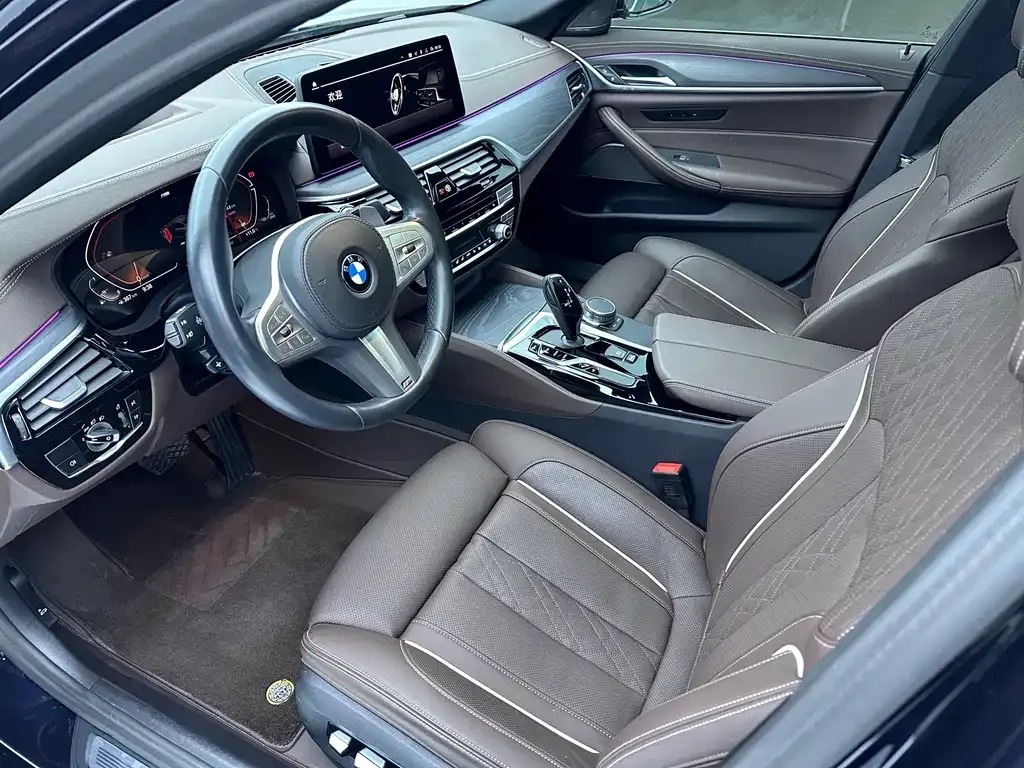 BMW 5 Series — фото 6
