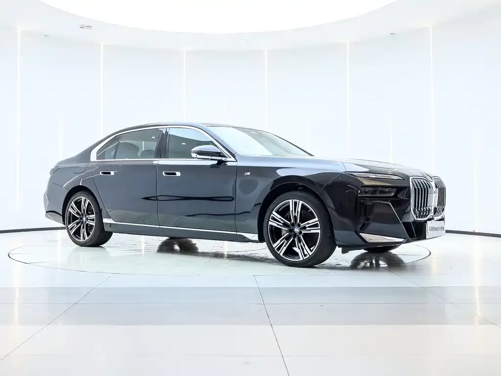 BMW 7 Series 2024 из CN, фото 6