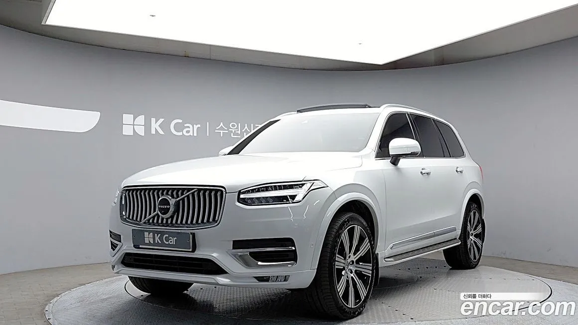 Volvo XC90 — фото 1
