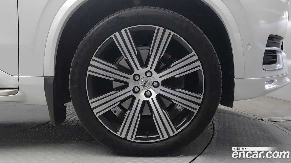Volvo XC90 — фото 2