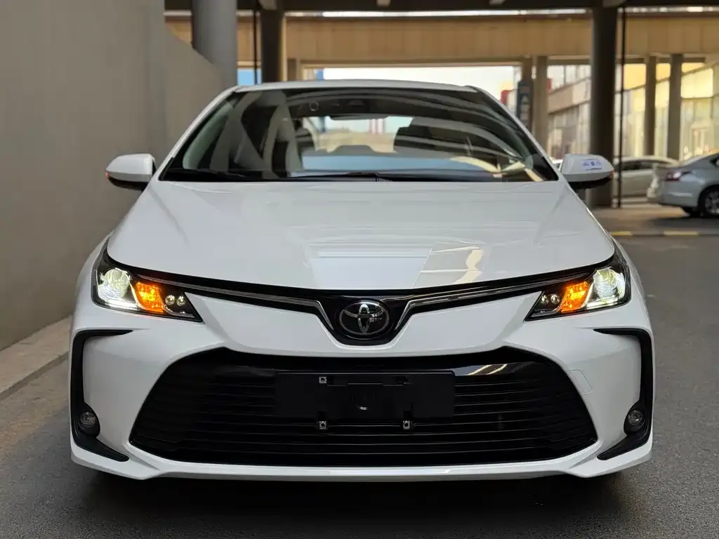 Toyota Corolla 2021 из CN, фото 10