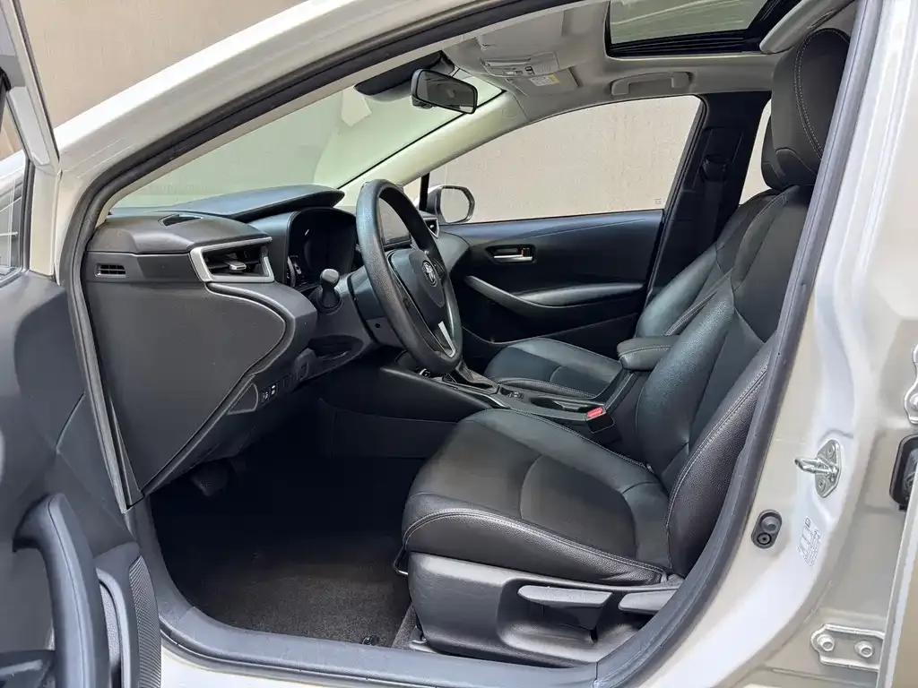 Toyota Corolla 2021 из CN, фото 3