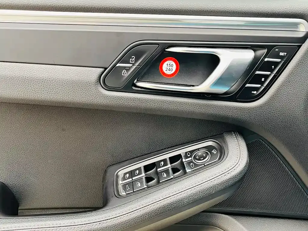 Porsche Macan 2022 из CN, фото 8
