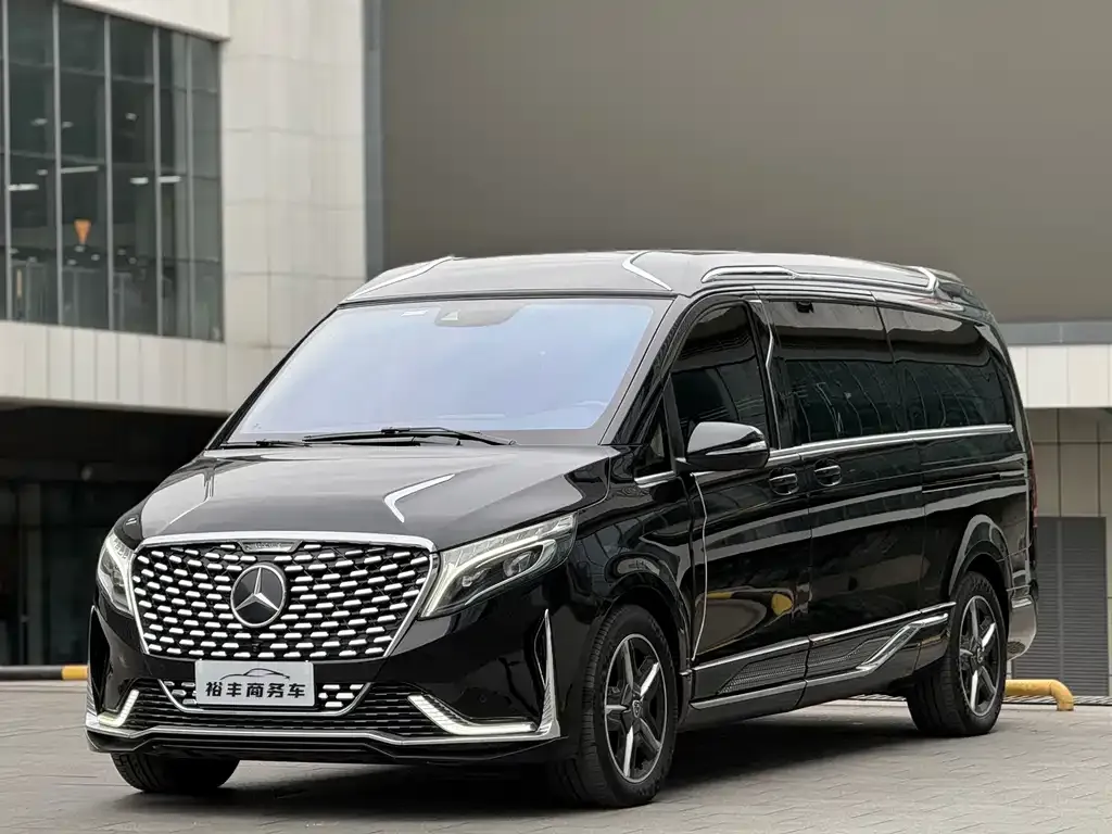 Mercedes-Benz V-Class 2023 из CN, фото 1
