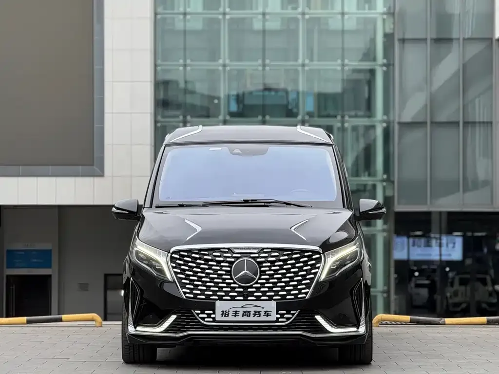 Mercedes-Benz V-Class 2023 из CN, фото 10