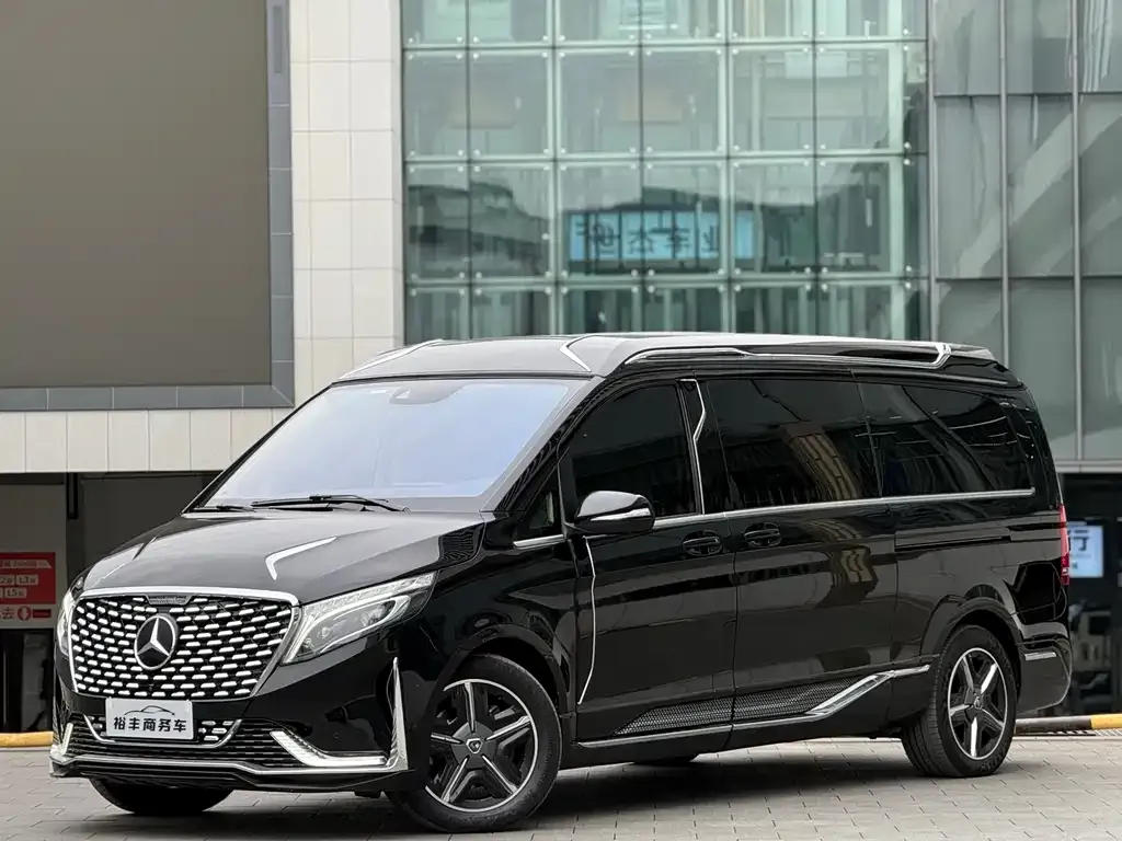 Mercedes-Benz V-Class 2023 из CN, фото 7