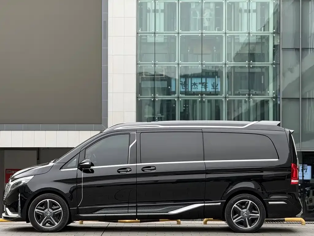 Mercedes-Benz V-Class 2023 из CN, фото 6