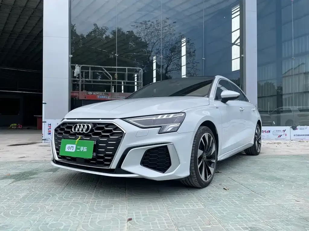 Audi A3 2022 из CN, фото 1