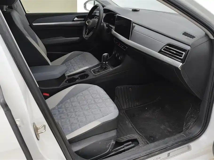 Volkswagen Lavida 2023 из CN, фото 9