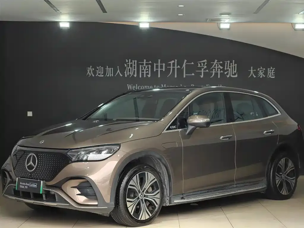 Mercedes-Benz EQE SUV