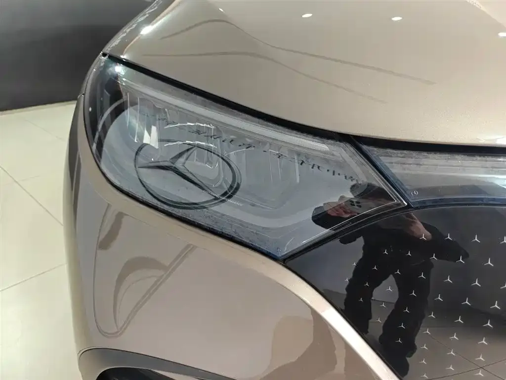 Mercedes-Benz EQE SUV 2023 из CN, фото 6