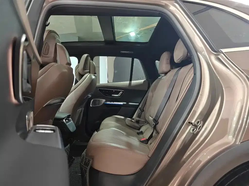 Mercedes-Benz EQE SUV 2023 из CN, фото 8