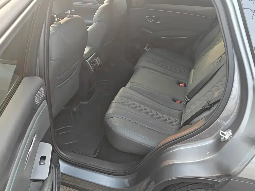 BYD L DM-i 2025 из CN, фото 4