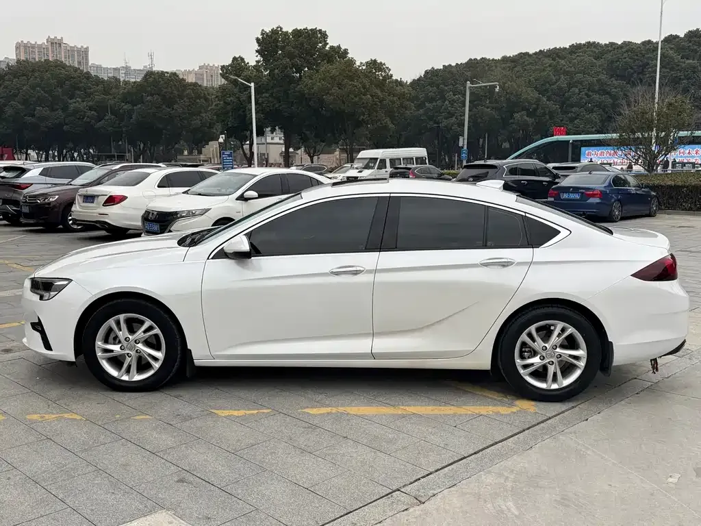 Buick Regal 2023 из CN, фото 7