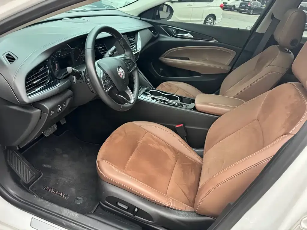Buick Regal 2023 из CN, фото 2