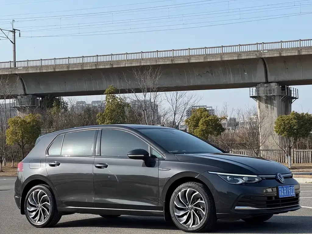 Volkswagen Golf 2022 из CN, фото 10