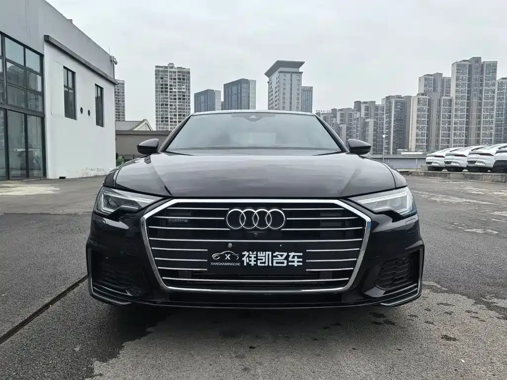 Audi A6L 2022 из CN, фото 2