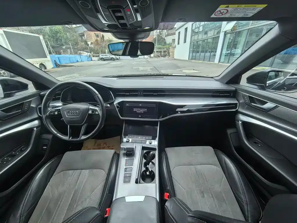 Audi A6L 2022 из CN, фото 7