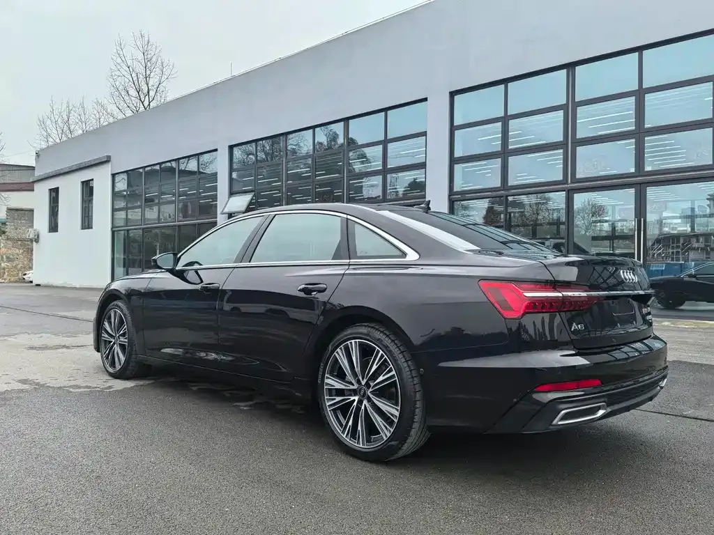 Audi A6L 2022 из CN, фото 8