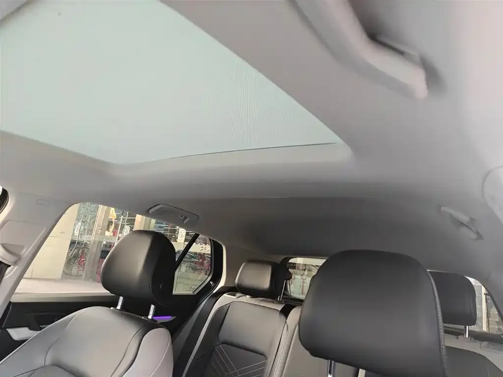 Volkswagen Golf 2021 из CN, фото 3