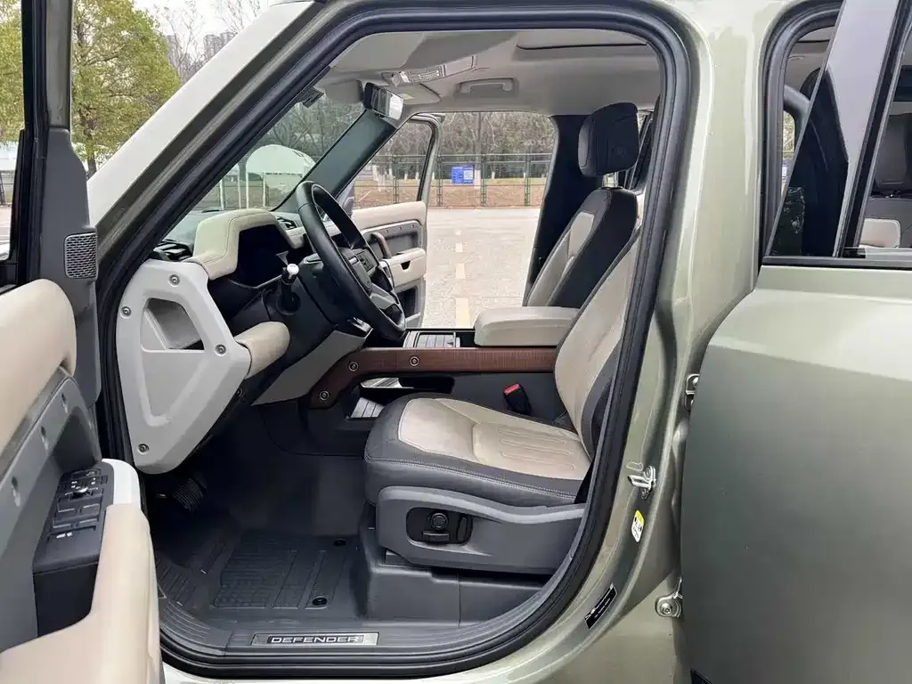 Land Rover Defender 2022 из CN, фото 10