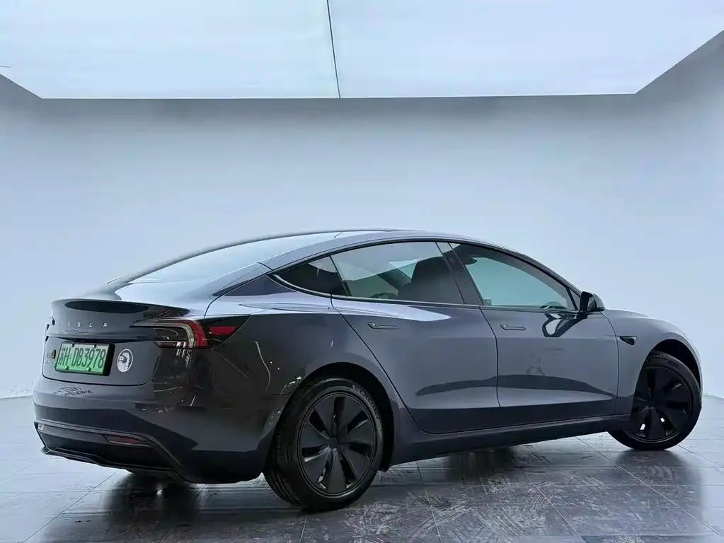 Tesla Model 3 2024 из CN, фото 8
