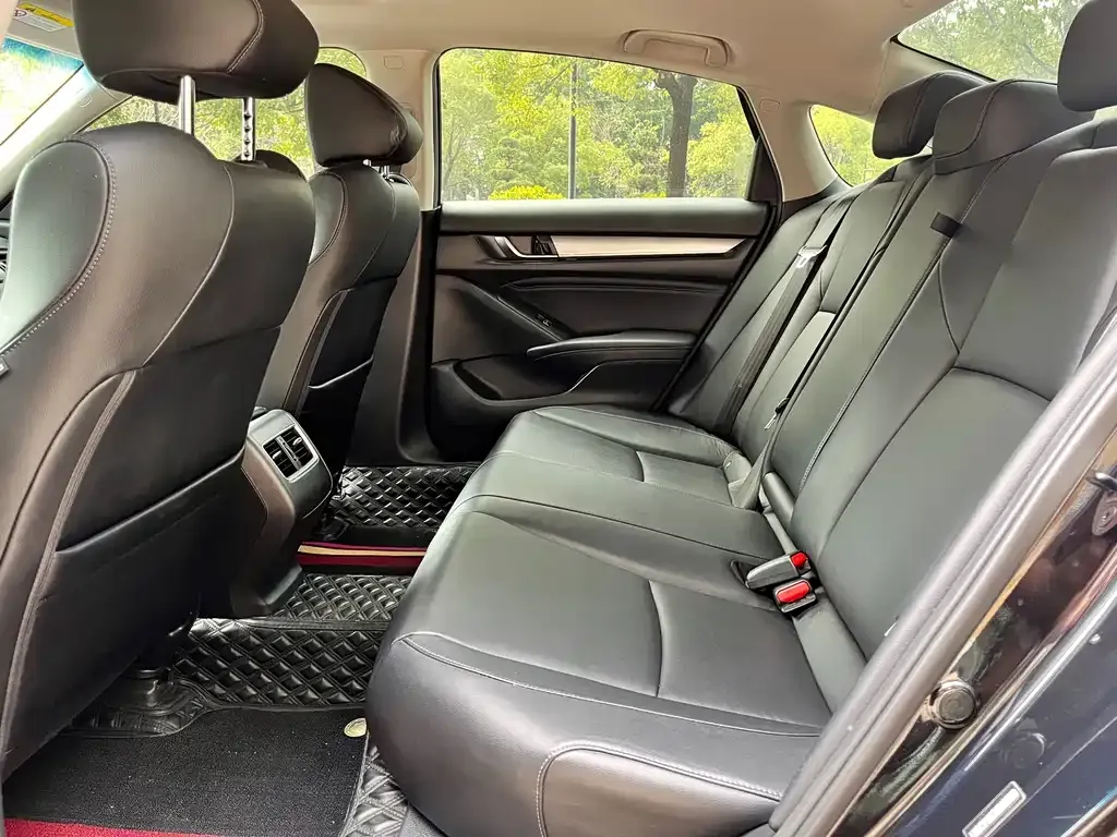 Honda Accord 2021 из CN, фото 7