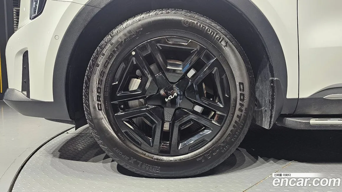 Kia Sorento — фото 10