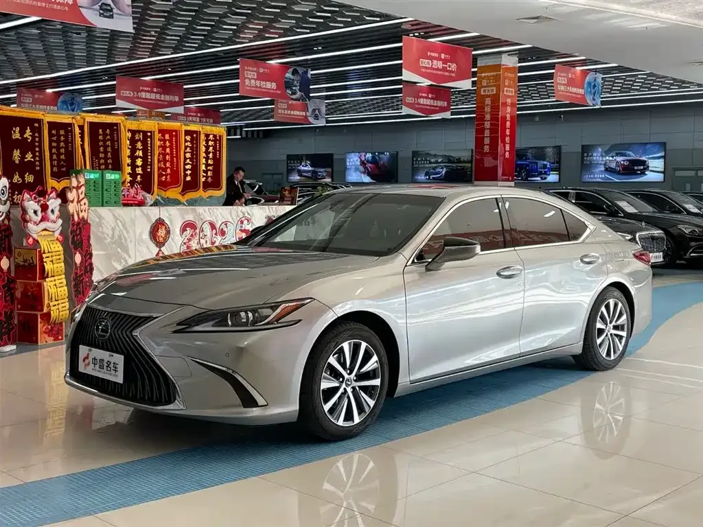 Lexus ES 2021 из CN, фото 1