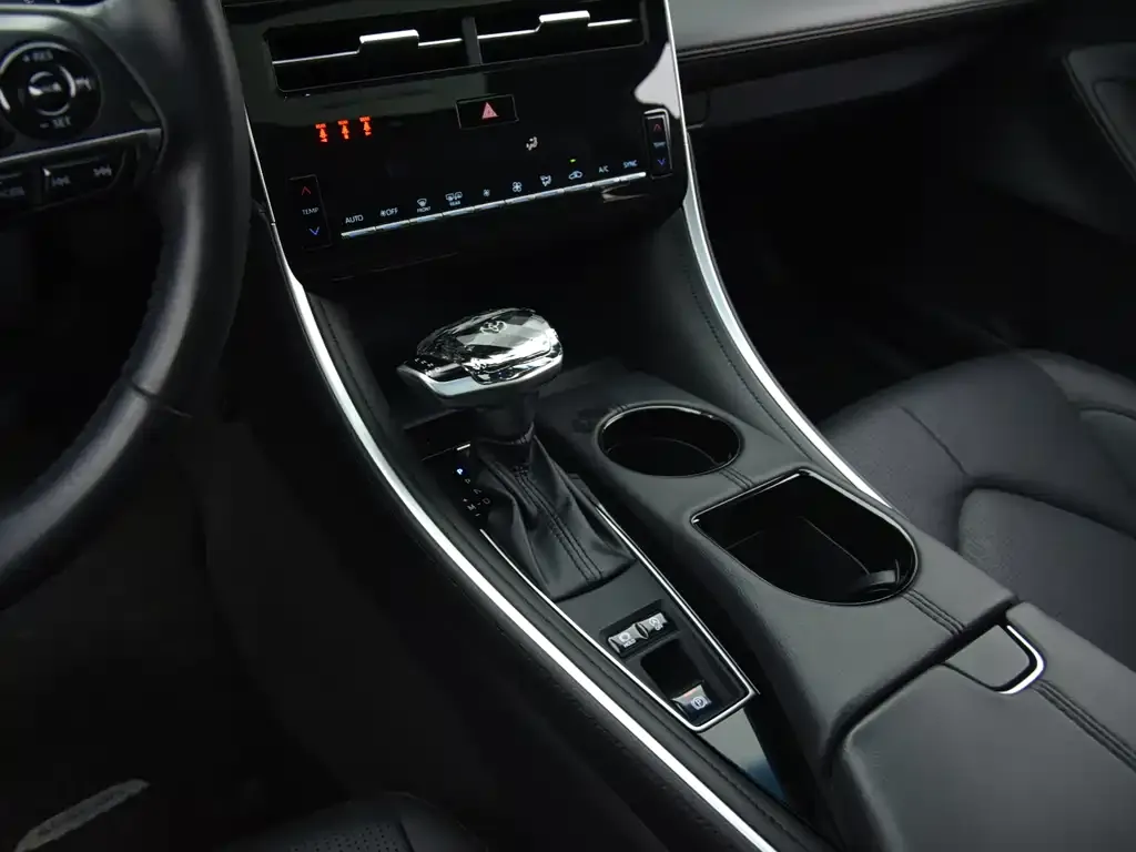 Toyota Avalon 2023 из CN, фото 10