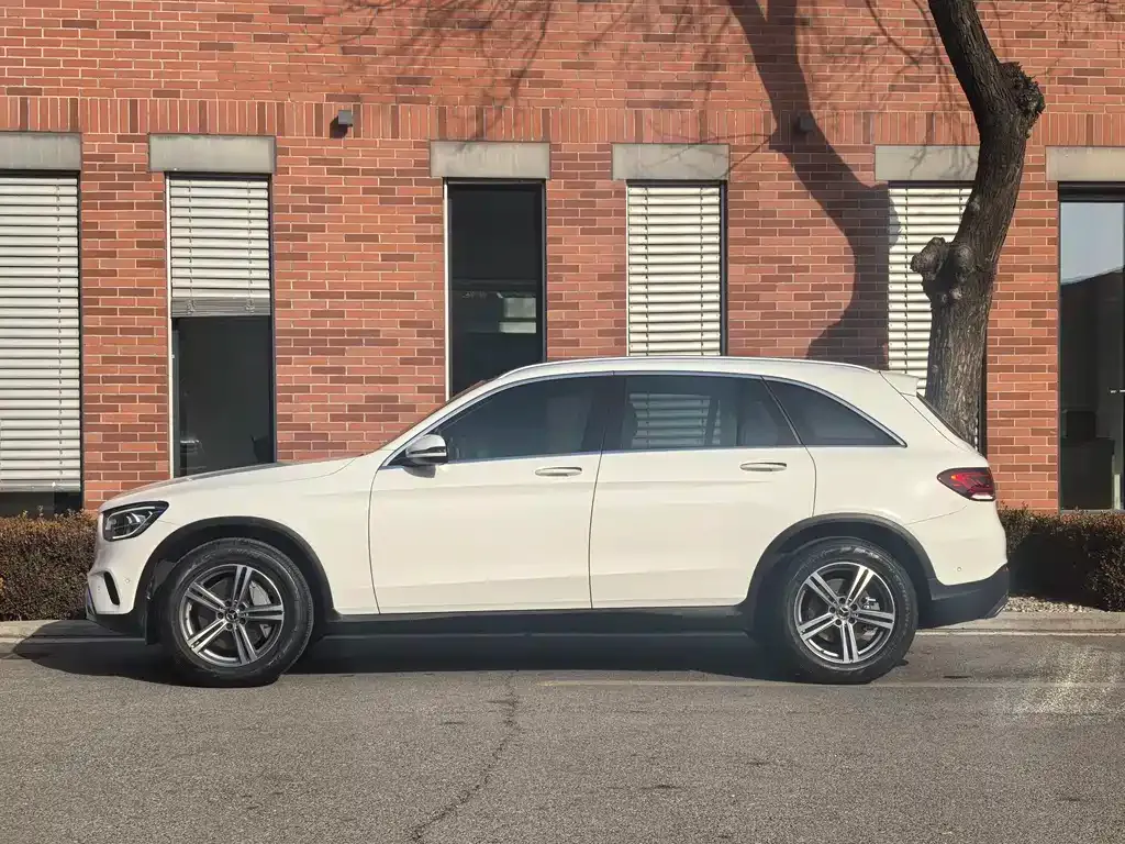 Mercedes-Benz GLC — фото 9